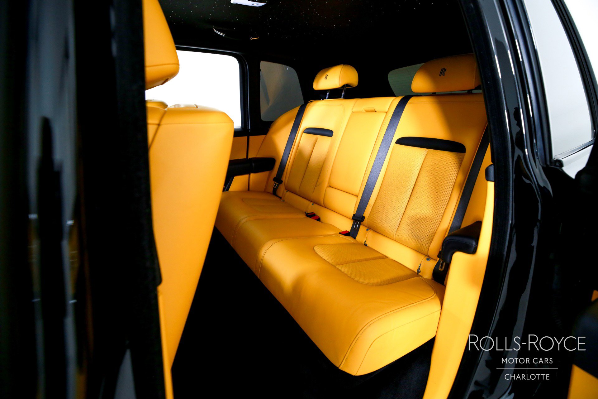 Used 2022 Rolls-Royce Cullinan image 19