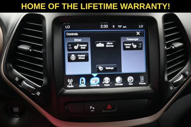 Used 2018 Jeep Cherokee Limited AWD/4WD image 27