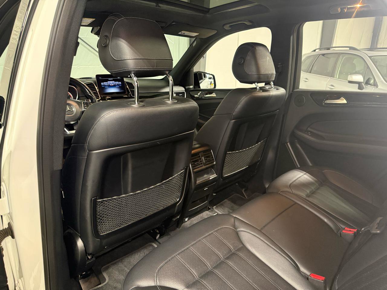 Used 2018 Mercedes-Benz GLE 43 AMG 4MATIC w/ Parking Assist Package image 30