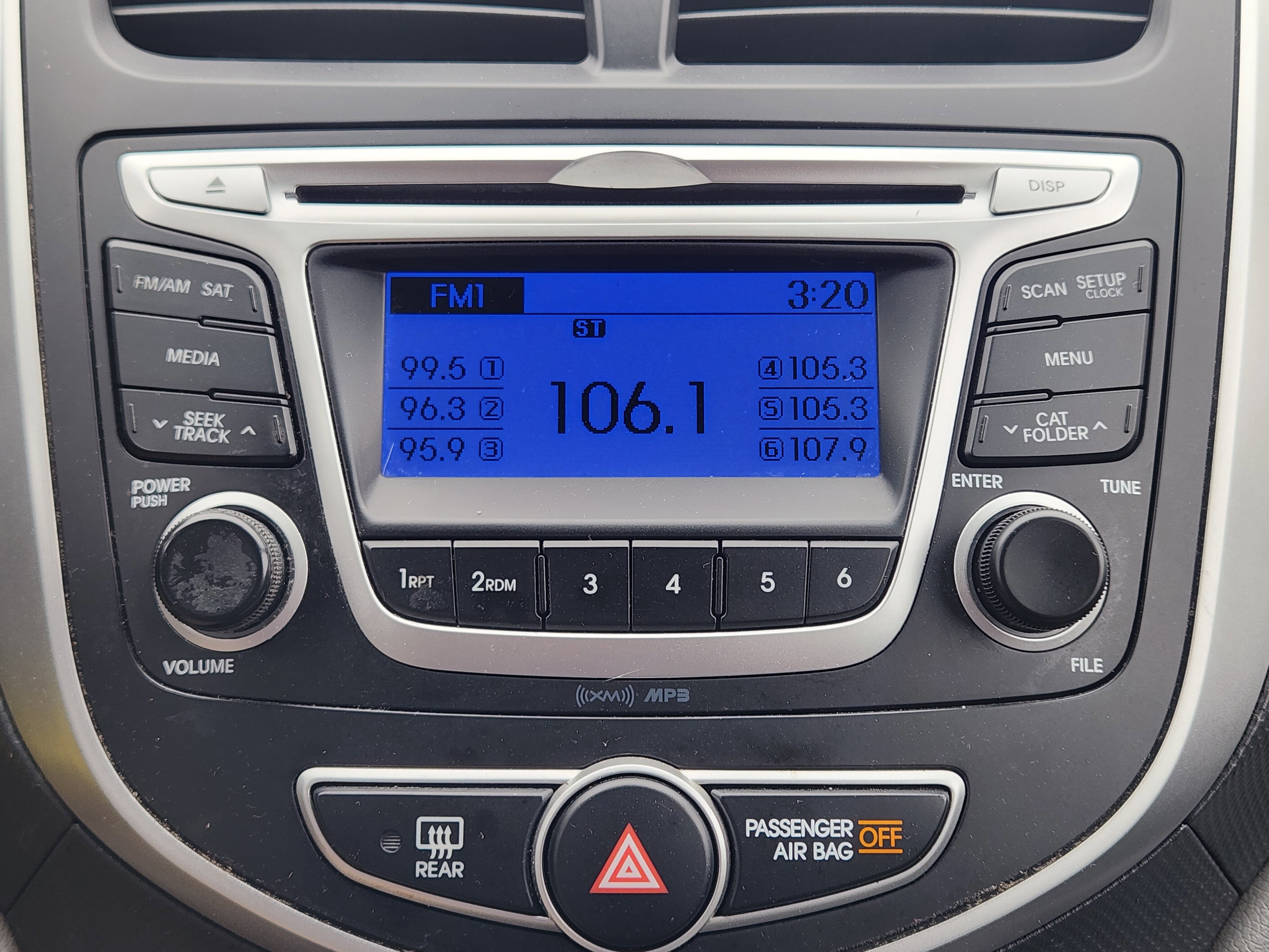 Used 2014 Hyundai Accent GS image 17