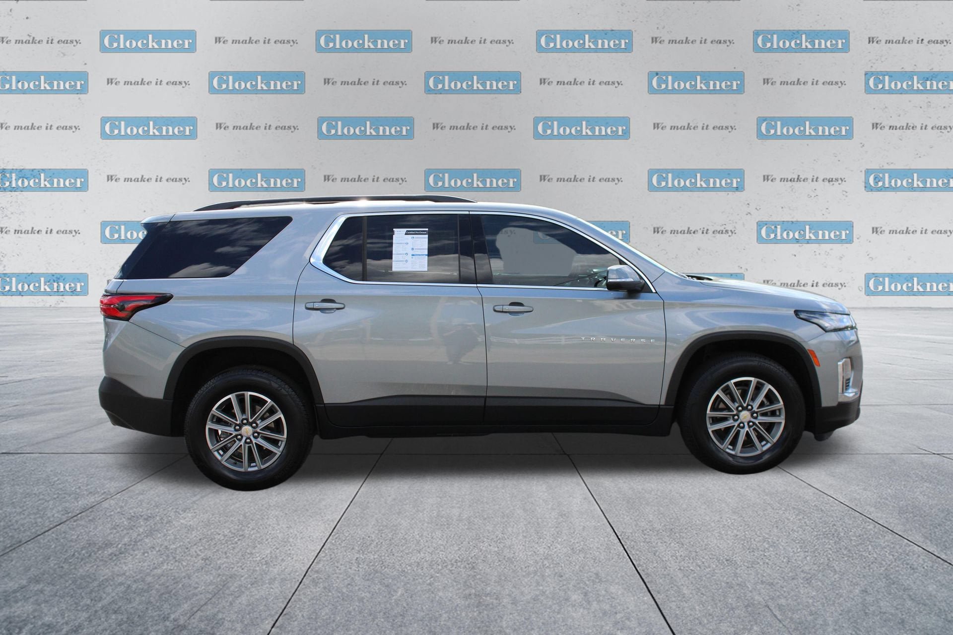 Used 2023 Chevrolet Traverse LT FWD image 4