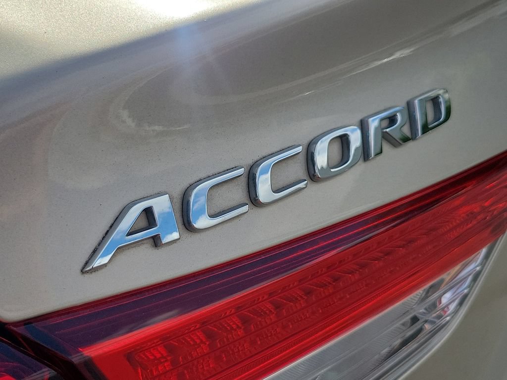 Used 2018 Honda Accord LX image 8