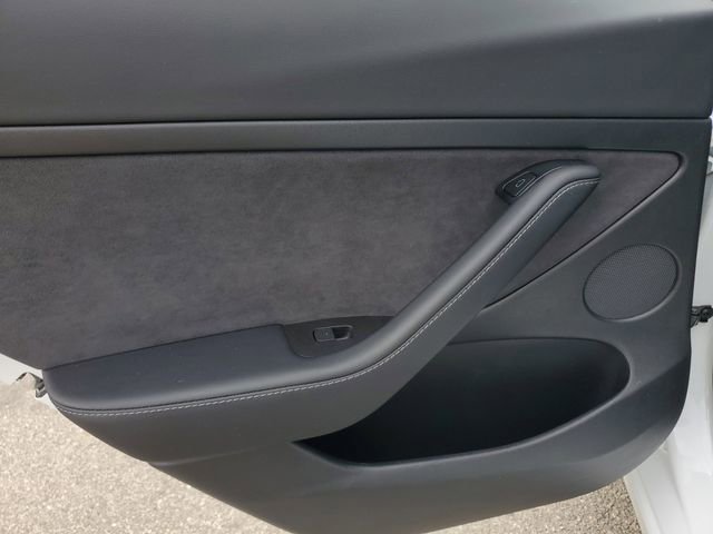 Used 2021 Tesla Model 3 Standard Range Plus image 14