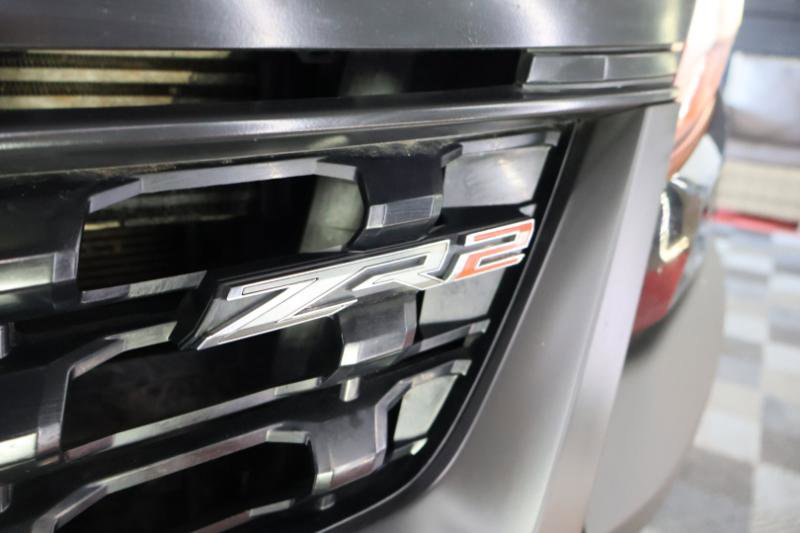 Used 2018 Chevrolet Colorado ZR2 w/ ZR2 Midnight Special Edition image 11