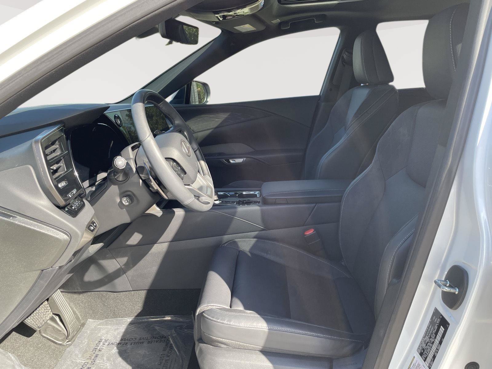 Used 2023 Lexus RX 350 AWD w/ Cold Area Package image 22