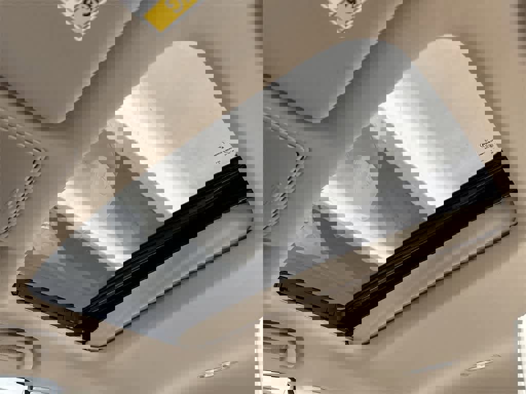 Certified 2025 Acura TLX w/ Technology Package image 17