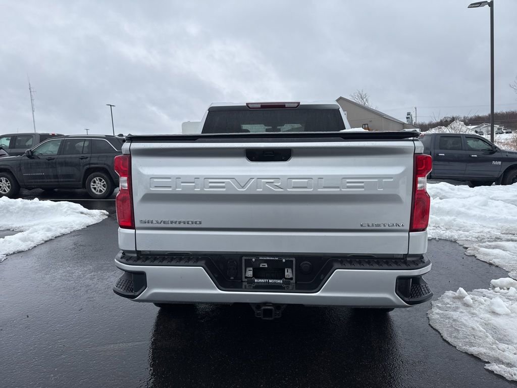 Used 2021 Chevrolet Silverado 1500 Custom image 4