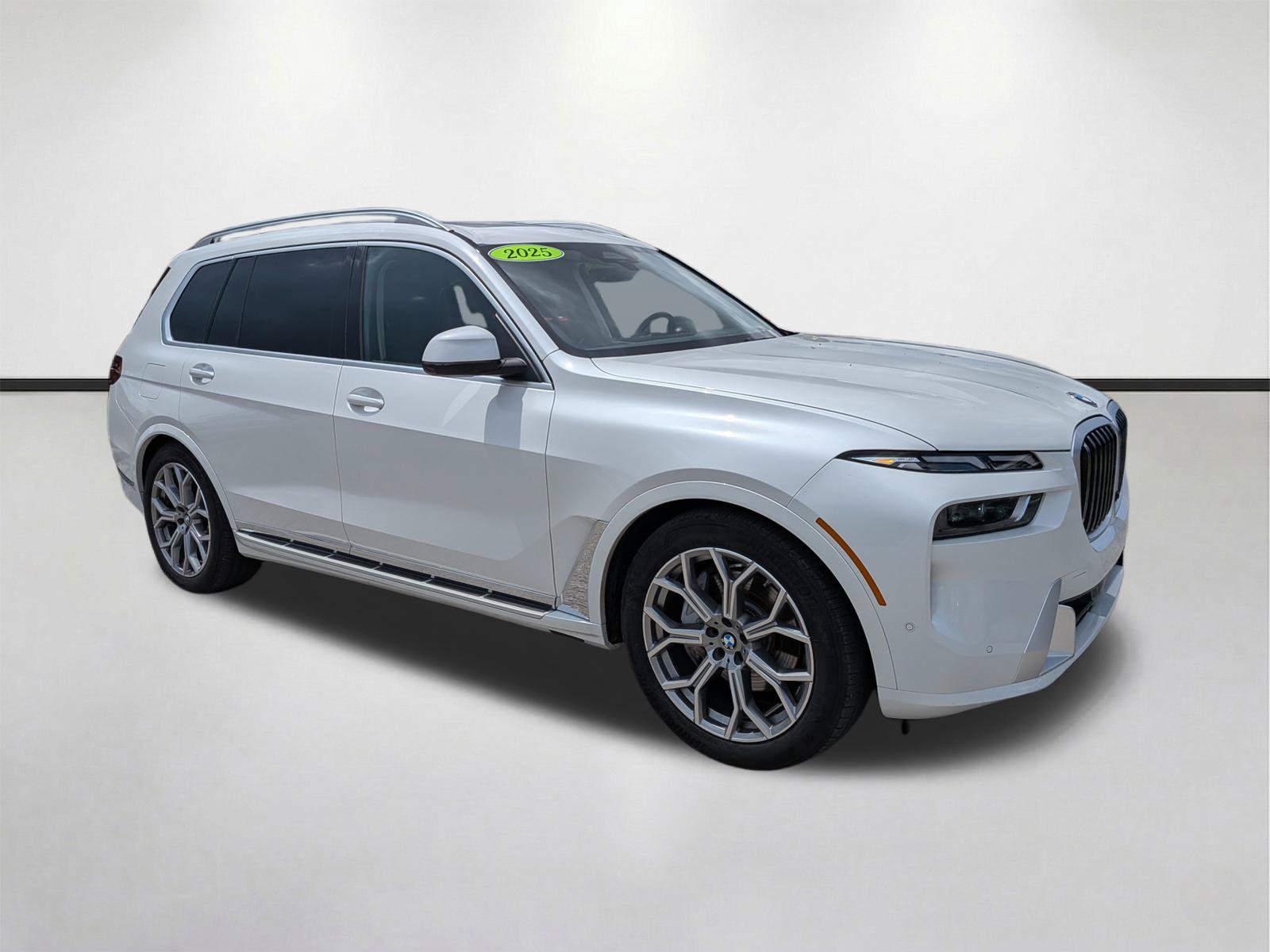 Used 2025 BMW X7 xDrive40i AWD/4WD image 1