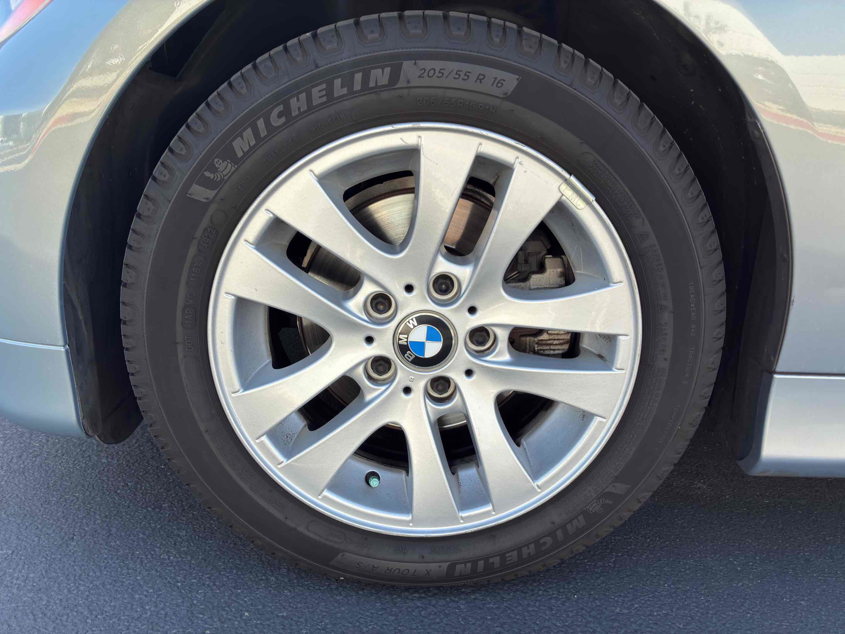 Used 2007 BMW 328i Wagon RWD image 12