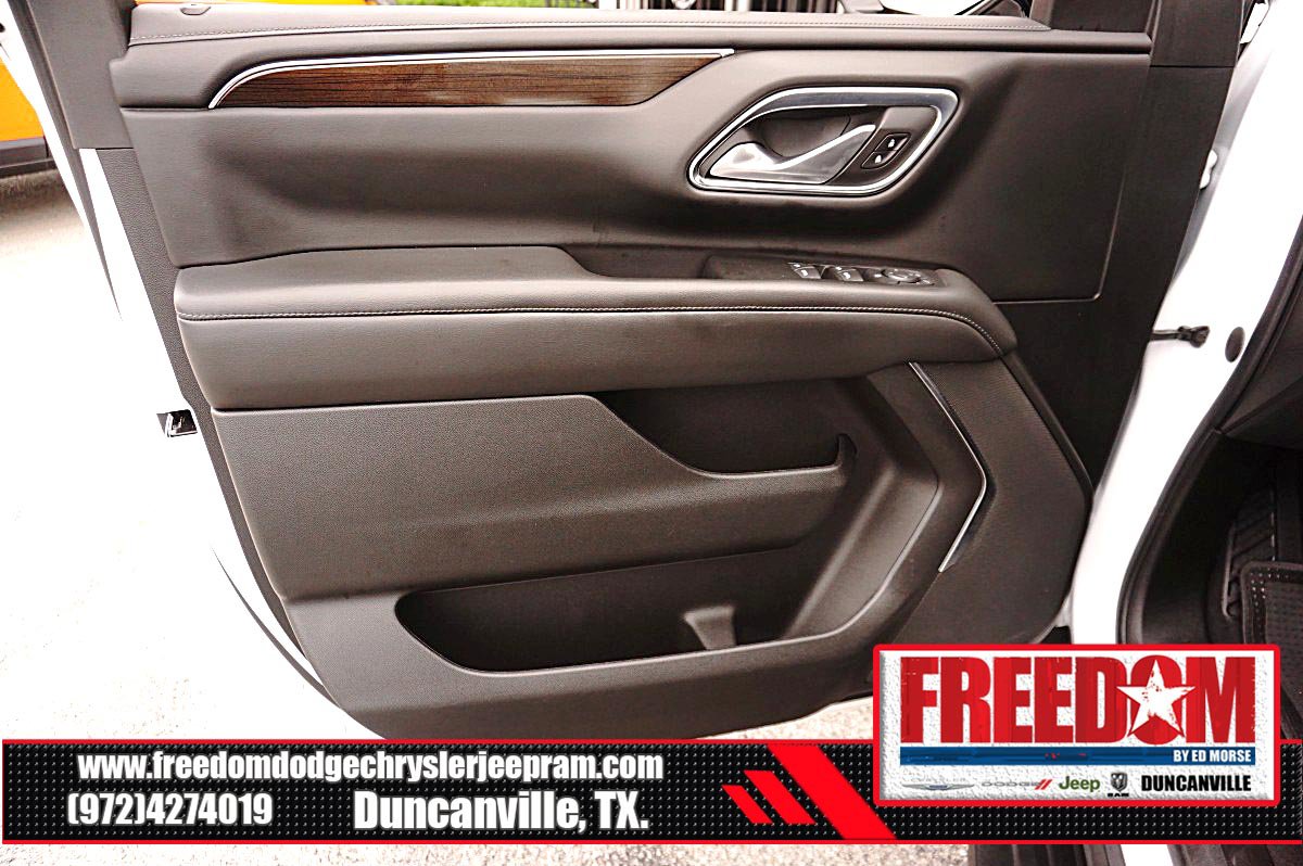 Used 2022 GMC Yukon XL SLE w/ Gmc Pro Safety Plus Package AWD/4WD image 41
