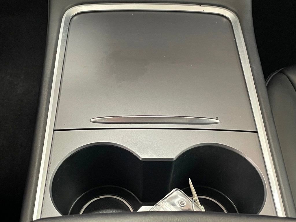 Used 2022 Tesla Model Y Performance image 40