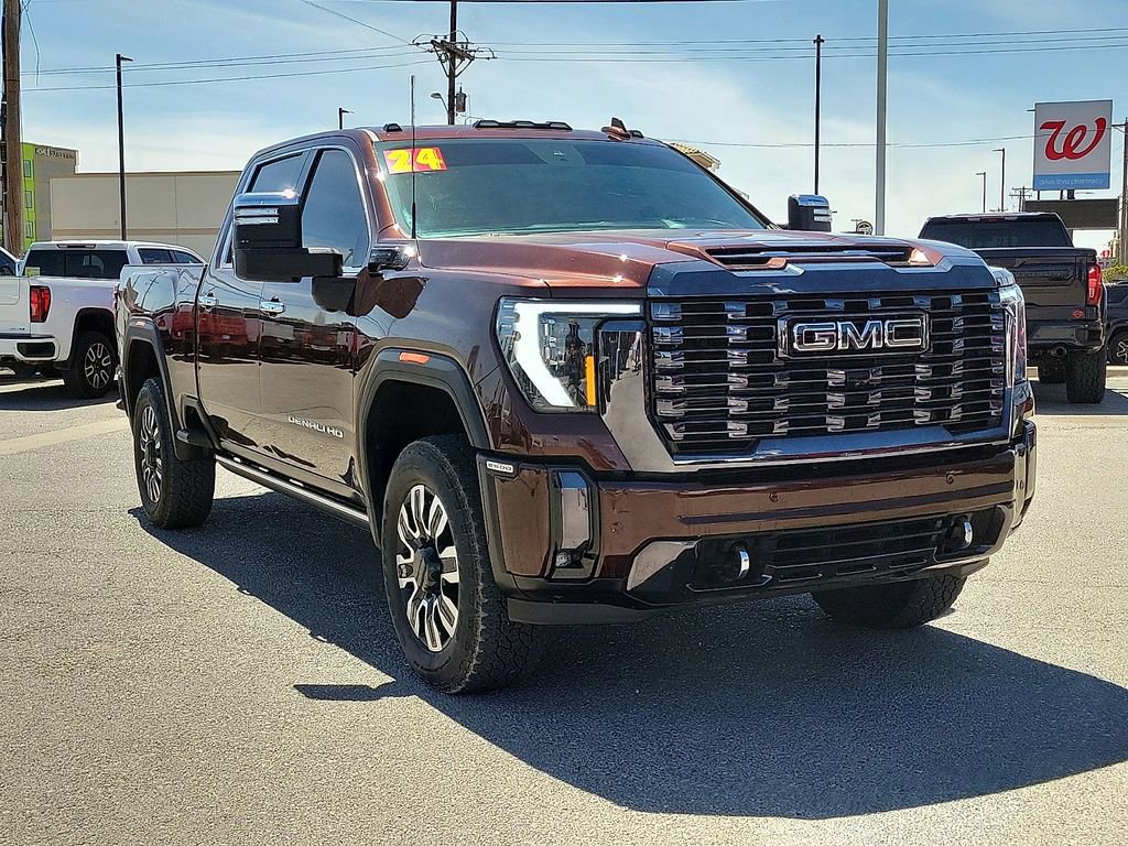 Used 2024 GMC Sierra 2500 Denali Ultimate AWD/4WD image 2