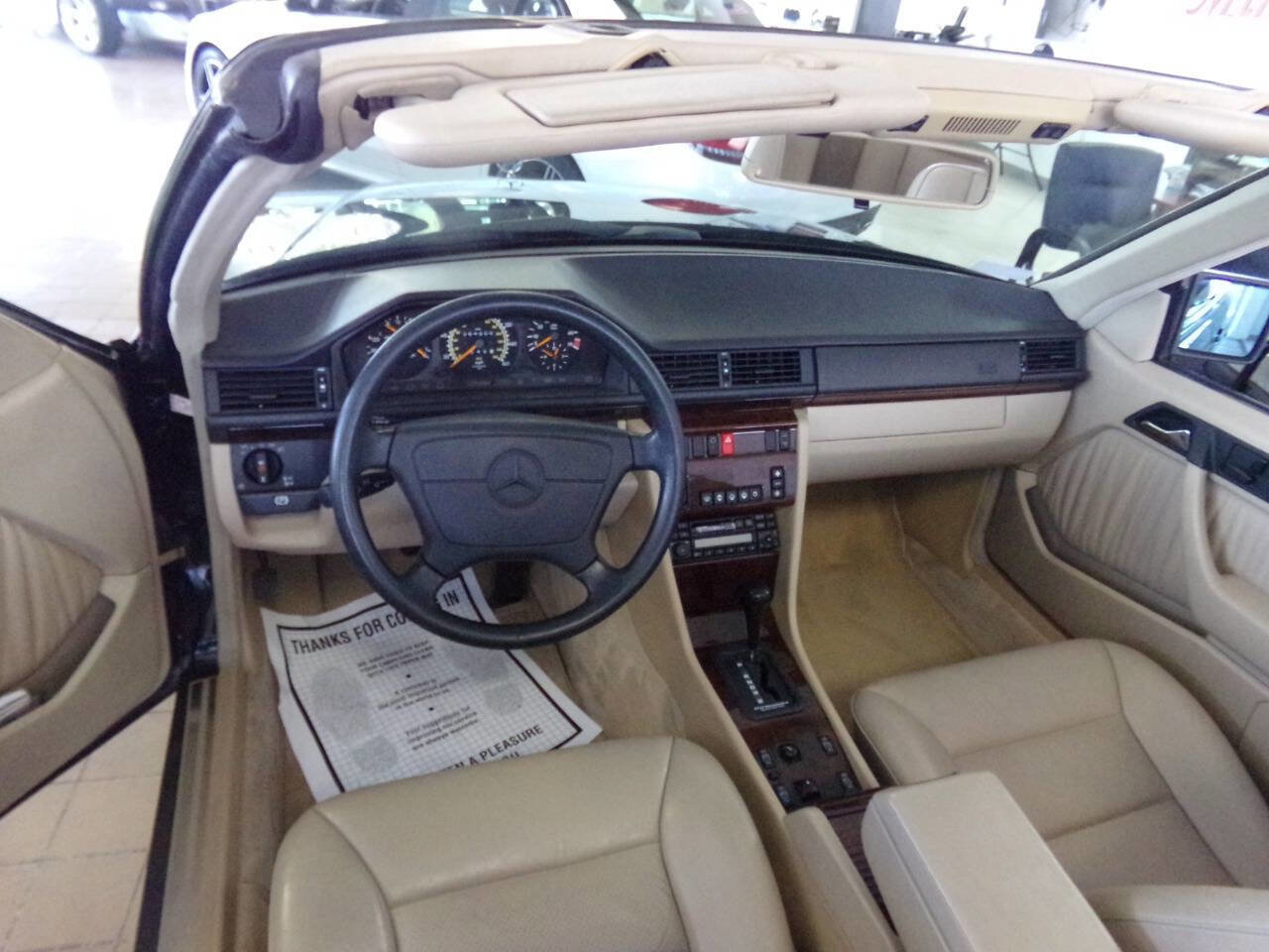 Used 1994 Mercedes-Benz E 320 Convertible image 9