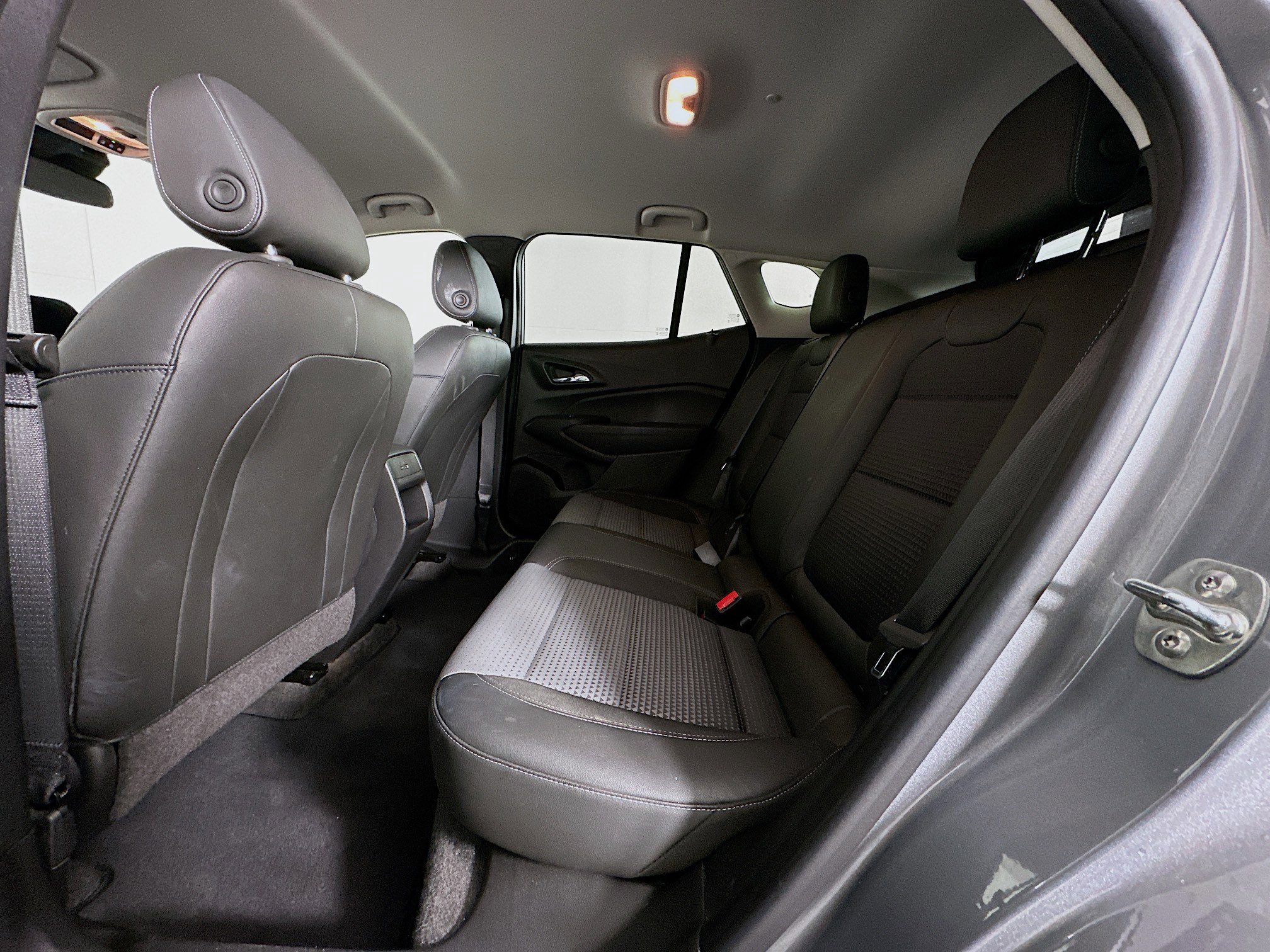 Used 2025 Chevrolet Trax LT image 26