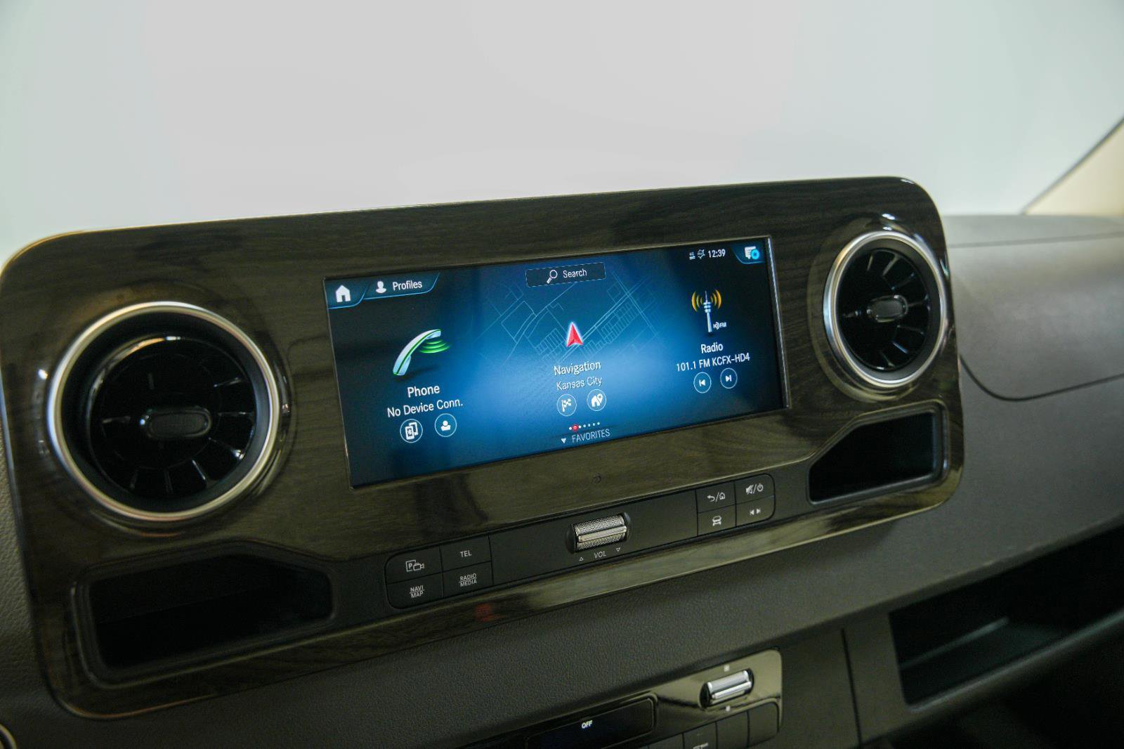 Used 2020 Mercedes-Benz Sprinter 3500 image 85