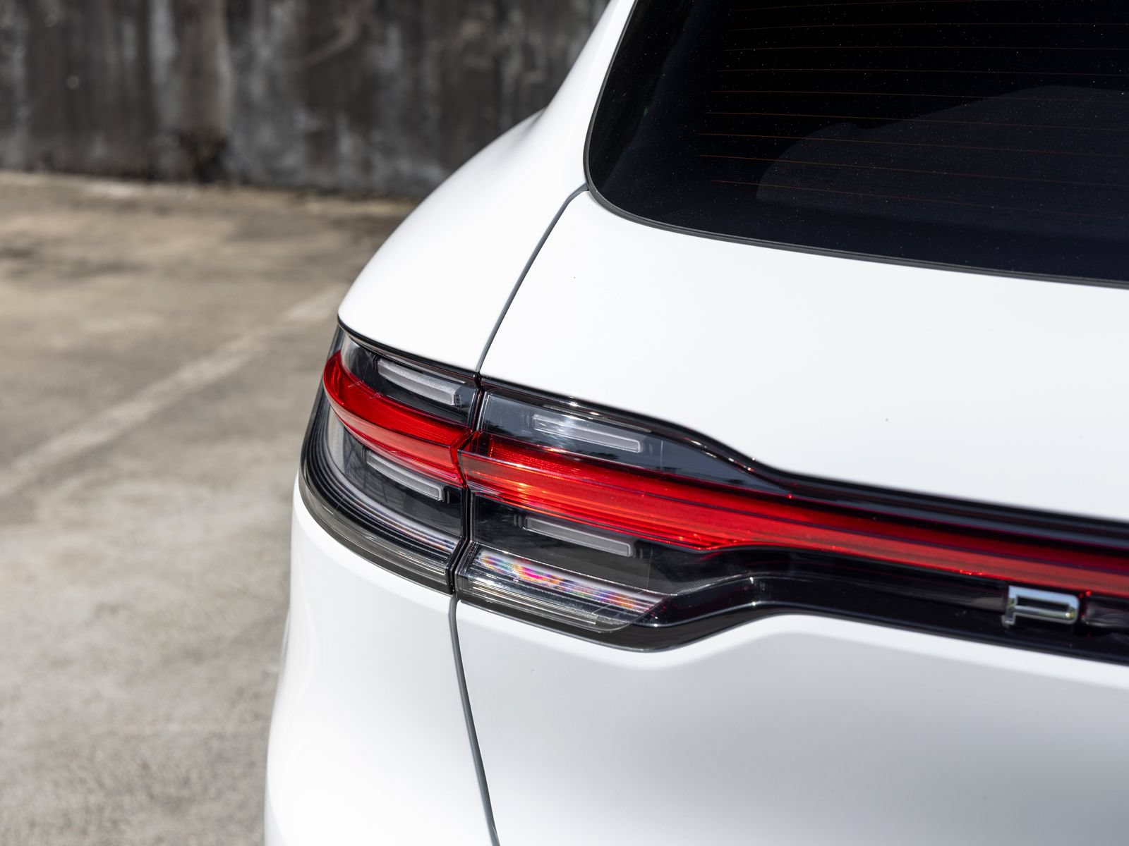 Certified 2026 Porsche Macan AWD/4WD image 18