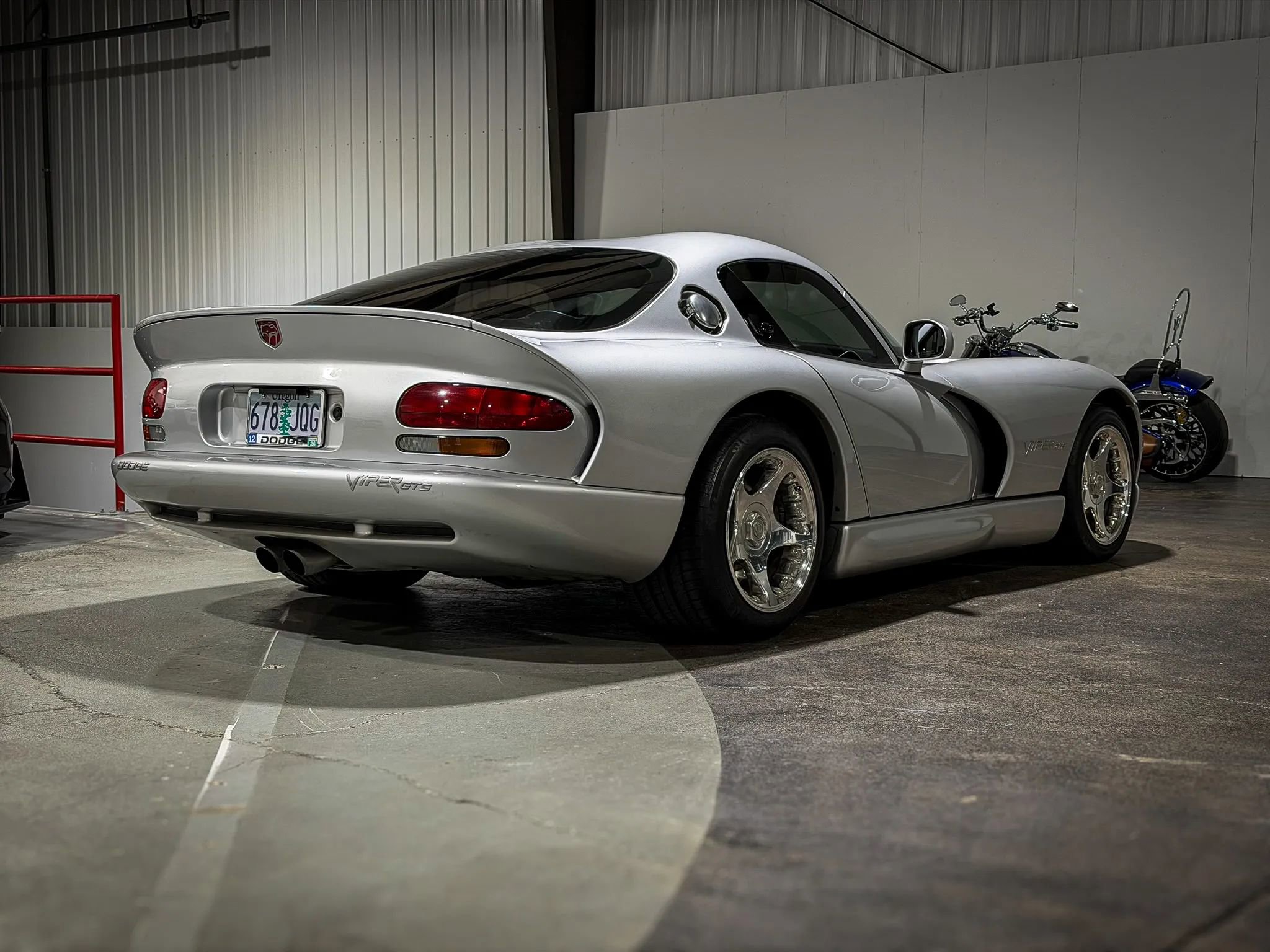 Used 1998 Dodge Viper GTS RWD image 5