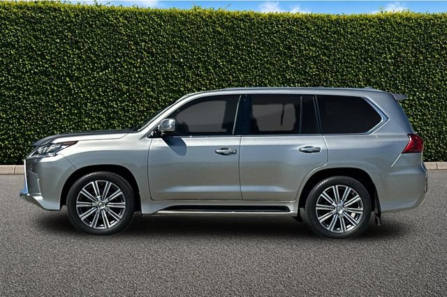 Used 2016 Lexus LX 570 4WD w/ Luxury Package image 7