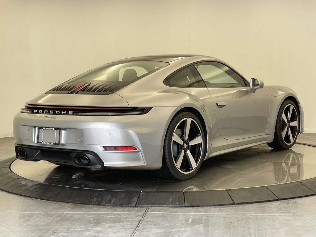 Used 2026 Porsche 911 Carrera RWD image 7
