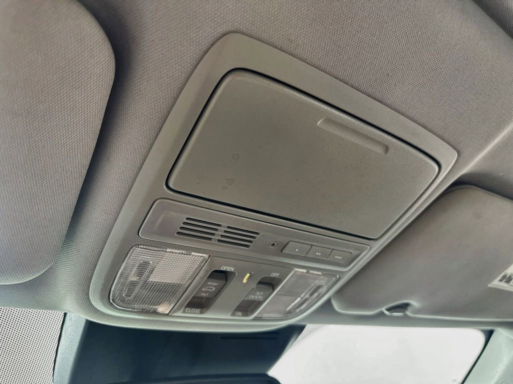 Used 2020 Honda CR-V Touring image 34