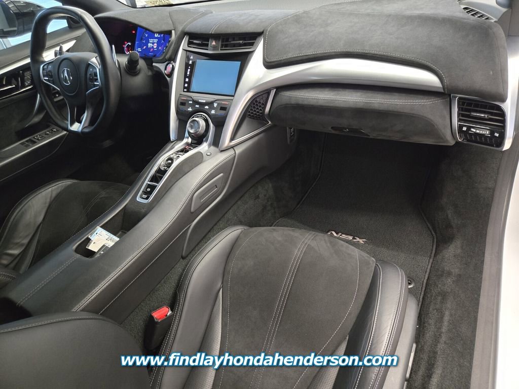 Used 2017 Acura NSX image 18