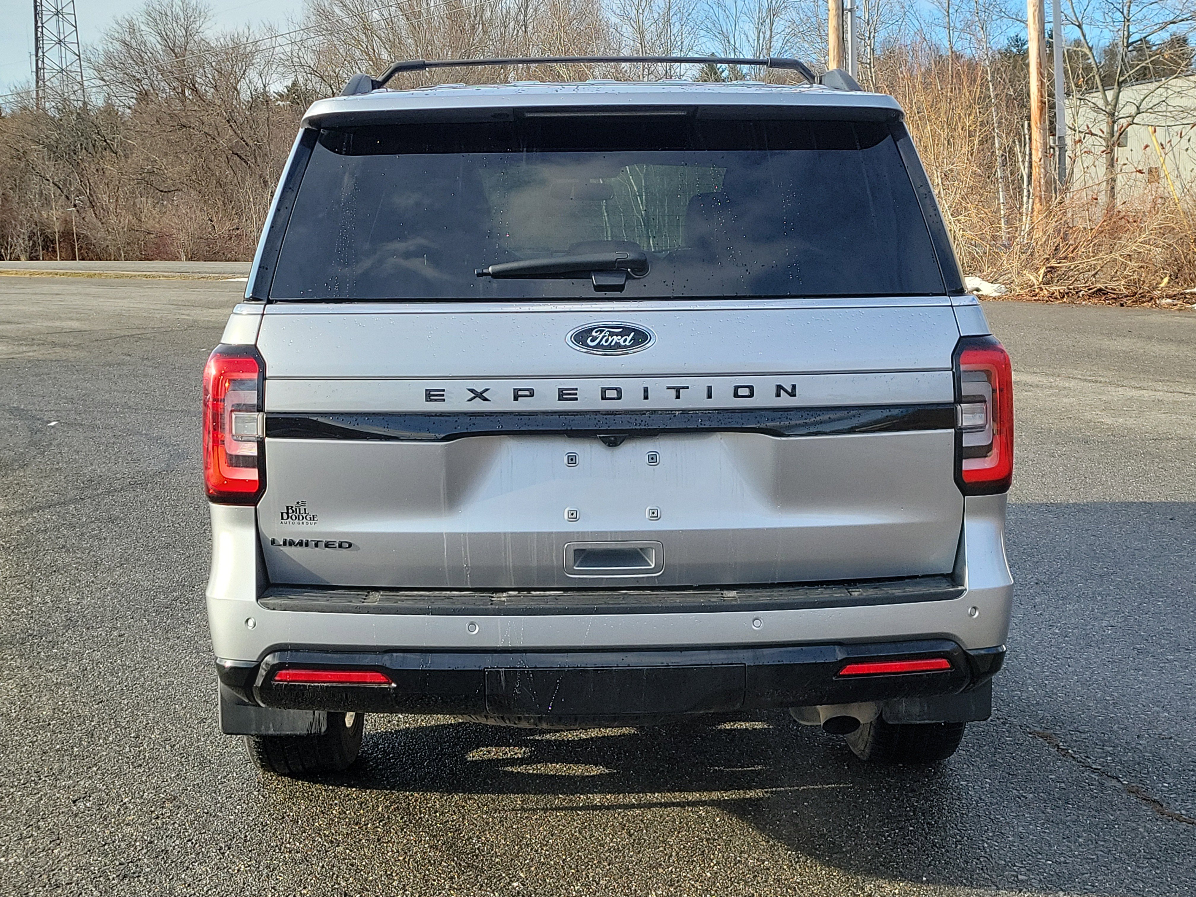 Used 2022 Ford Expedition Limited image 6