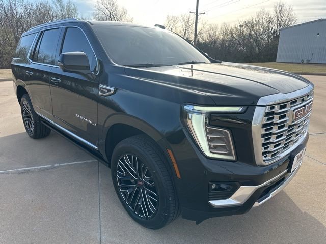 Used 2025 GMC Yukon Denali w/ Denali Reserve Package image 7