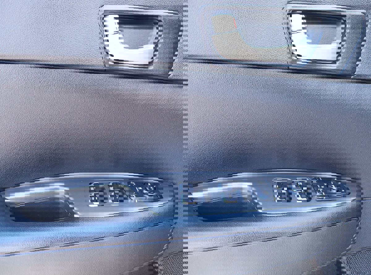 Used 2020 Kia Optima LX image 37