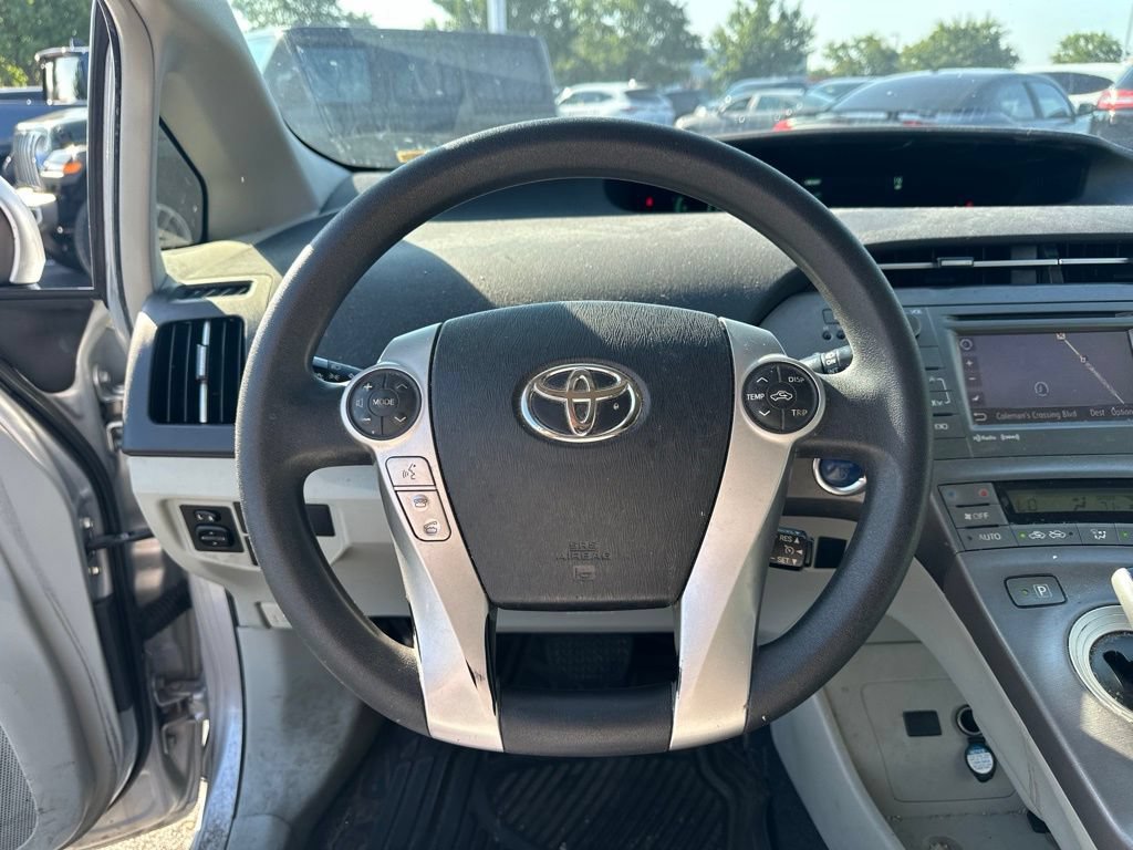 Used 2015 Toyota Prius Three FWD image 19