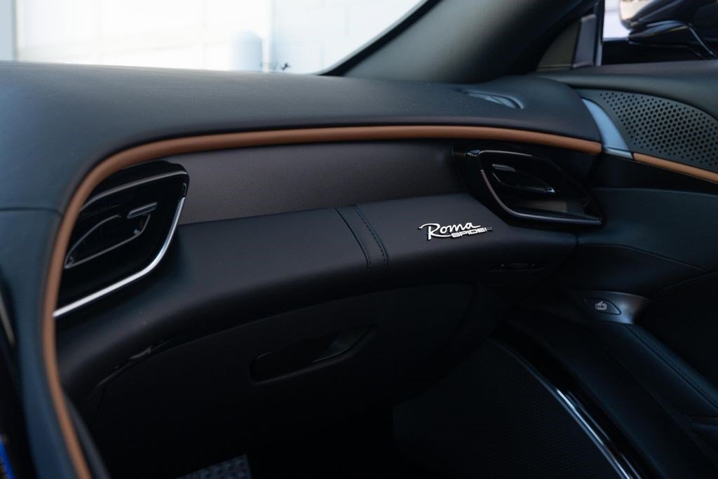 Used 2025 Ferrari Roma Spider RWD image 50