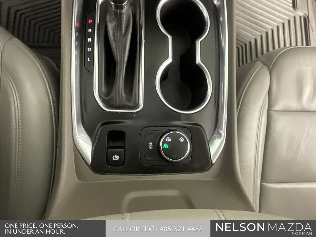 Used 2018 Chevrolet Traverse LT image 41