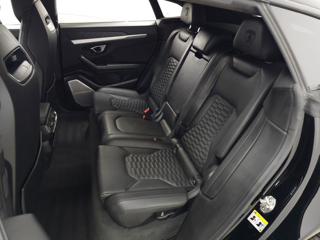 Used 2019 Lamborghini Urus AWD/4WD image 38