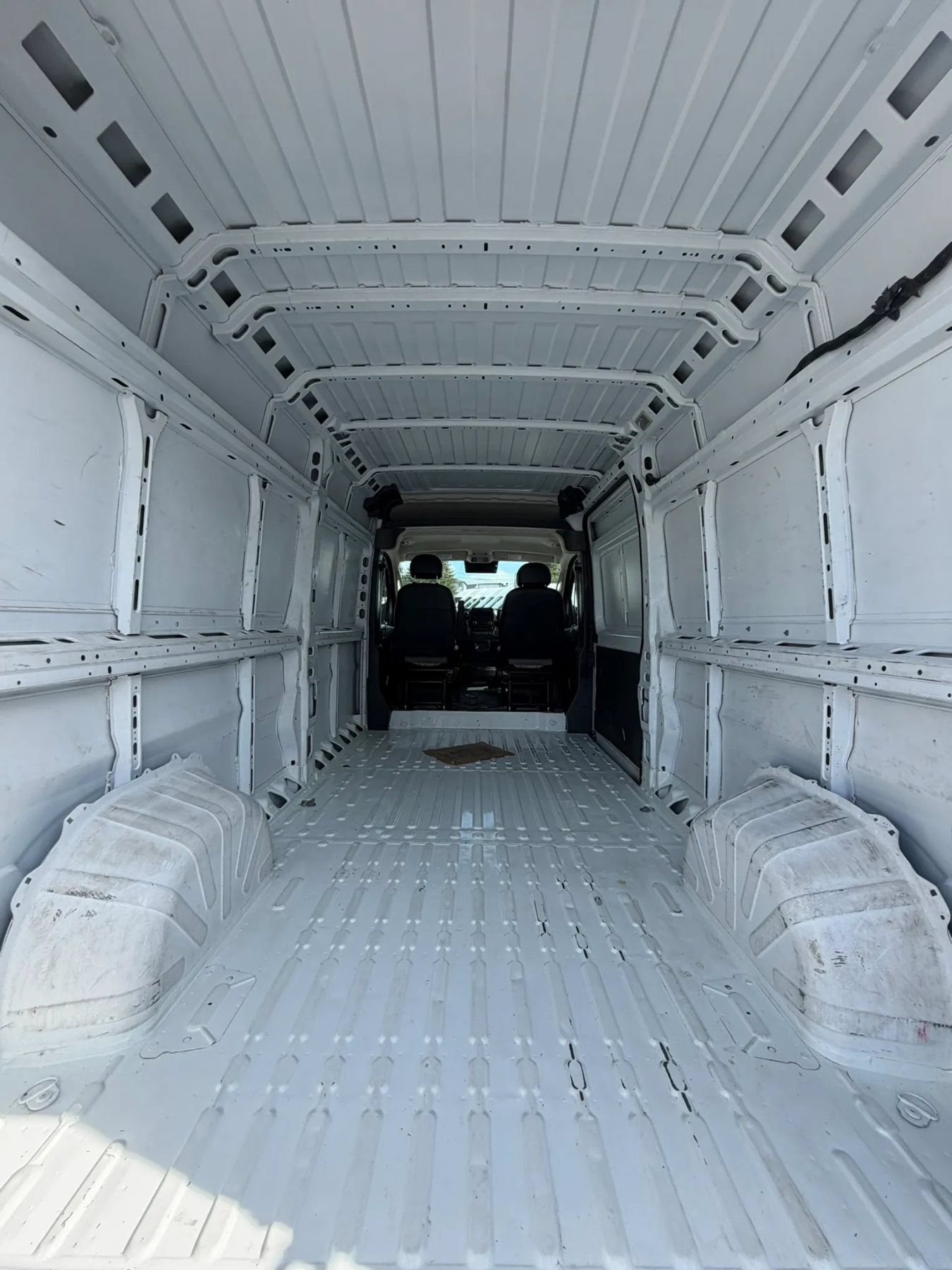 Used 2023 RAM ProMaster 2500 FWD image 14