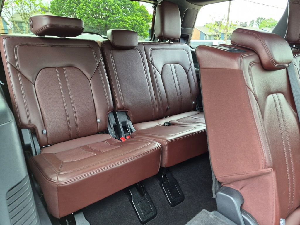 Used 2024 Ford Expedition Limited AWD/4WD image 48