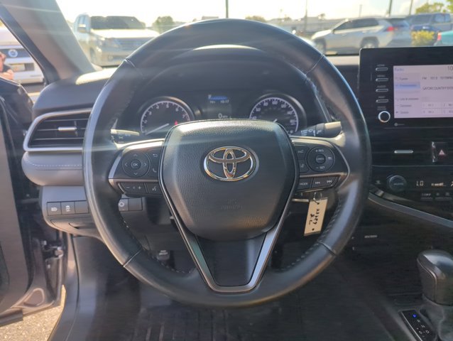 Used 2023 Toyota Camry SE image 15
