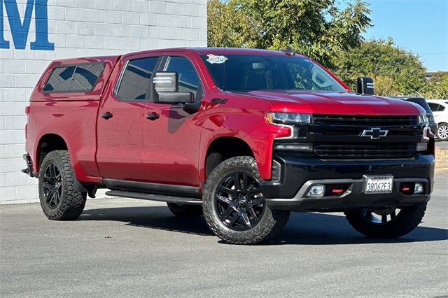 Used 2021 Chevrolet Silverado 1500 LT Trail Boss image 2