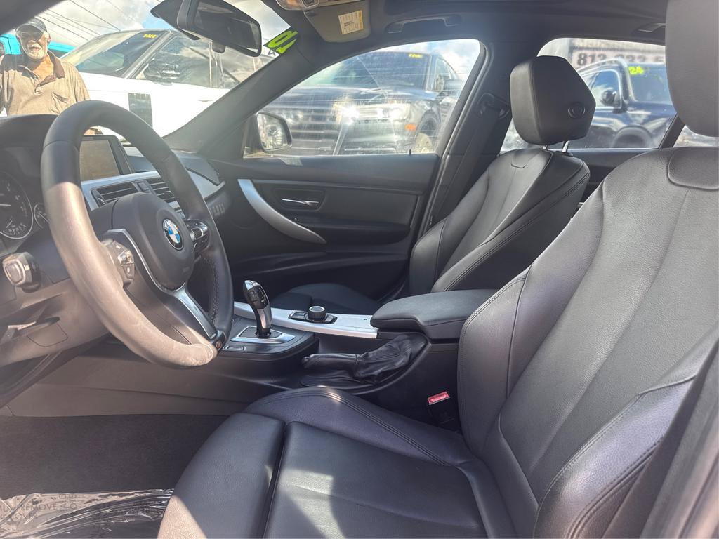 Used 2016 BMW 320i Sedan RWD image 9