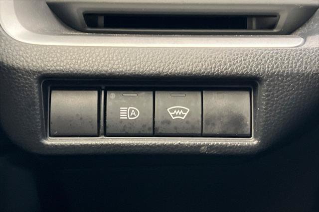 Certified 2023 Toyota Prius LE FWD image 29