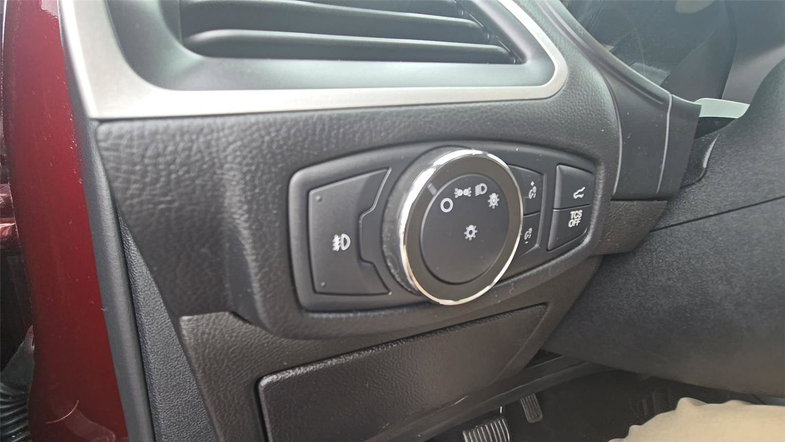 Used 2022 Ford Edge SEL w/ Convenience Package image 19