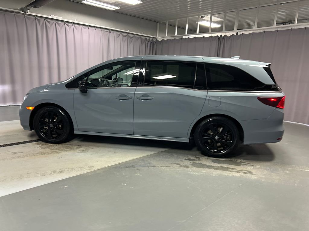 Used 2024 Honda Odyssey Sport image 4