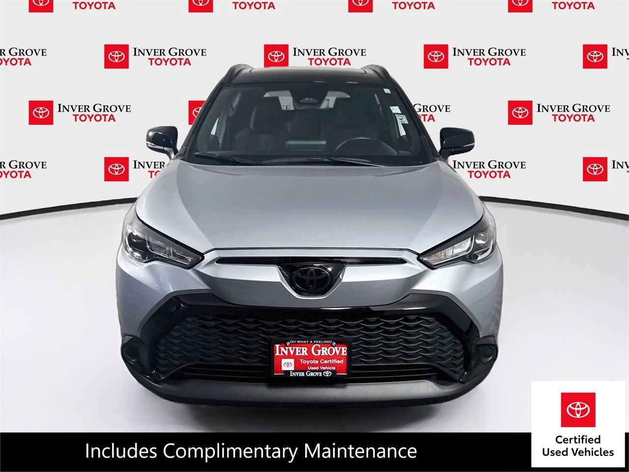 Certified 2024 Toyota Corolla Cross AWD Hybrid w/ Moonroof Package image 2