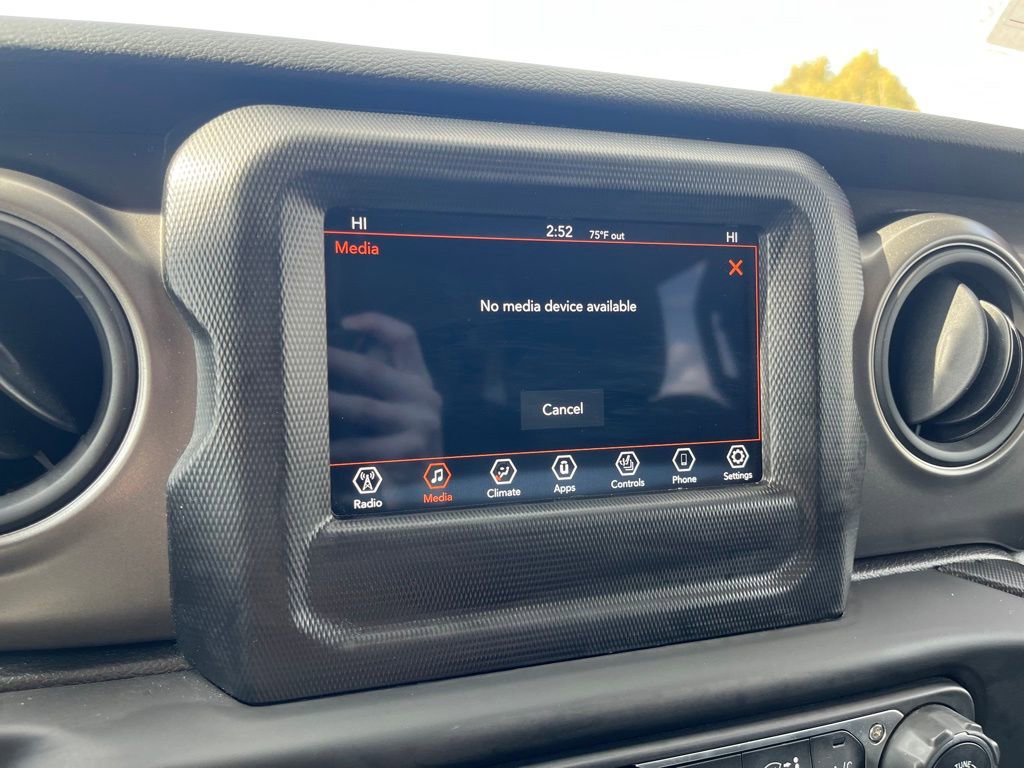 Used 2023 Jeep Wrangler Unlimited w/ Cold Weather Group image 21