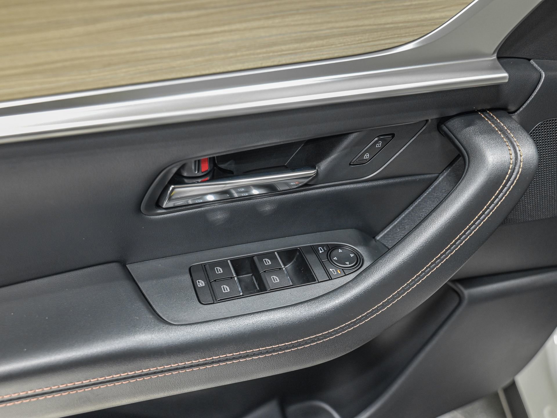 Used 2025 MAZDA CX-90 3.3 Turbo w/ Preferred Package image 13