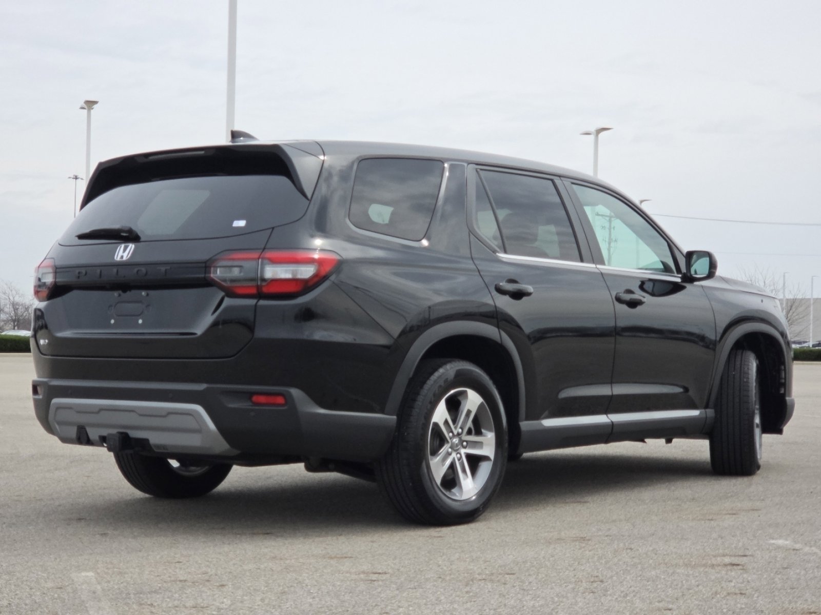 Used 2025 Honda Pilot EX-L image 19