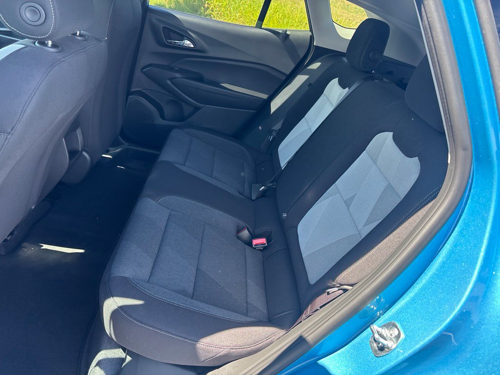 New 2026 Chevrolet Trax LS w/ LS Convenience Package FWD image 9