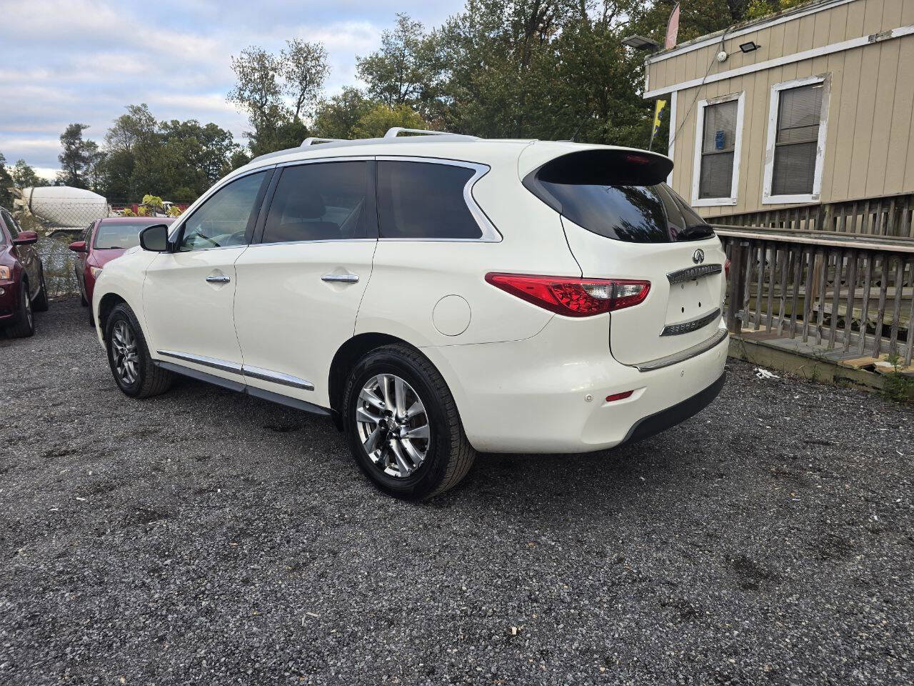 Used 2015 INFINITI QX60 AWD w/ Premium Plus Package image 18