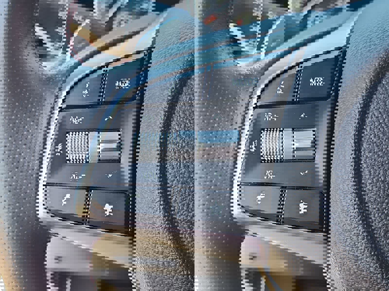 Used 2023 Genesis G70 2.0T w/ Sport Prestige Package image 23