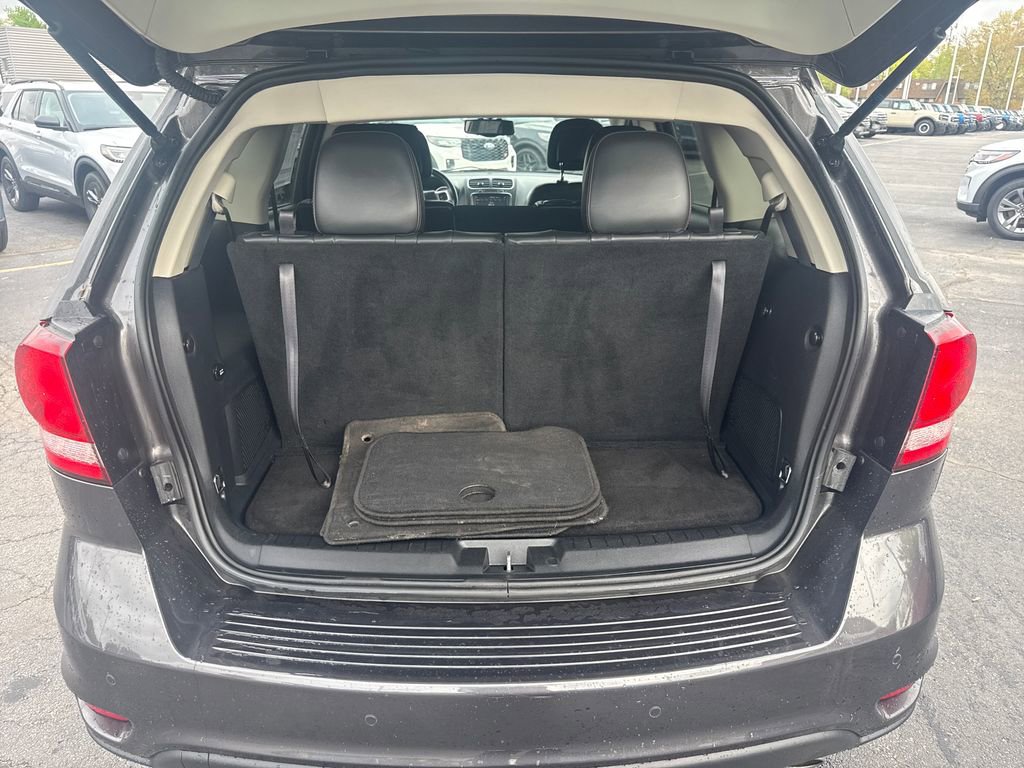 Used 2017 Dodge Journey GT w/ Driver Convenience Group AWD/4WD image 12