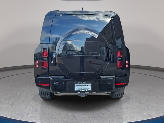 Used 2025 Land Rover Defender 130 X-Dynamic SE image 6