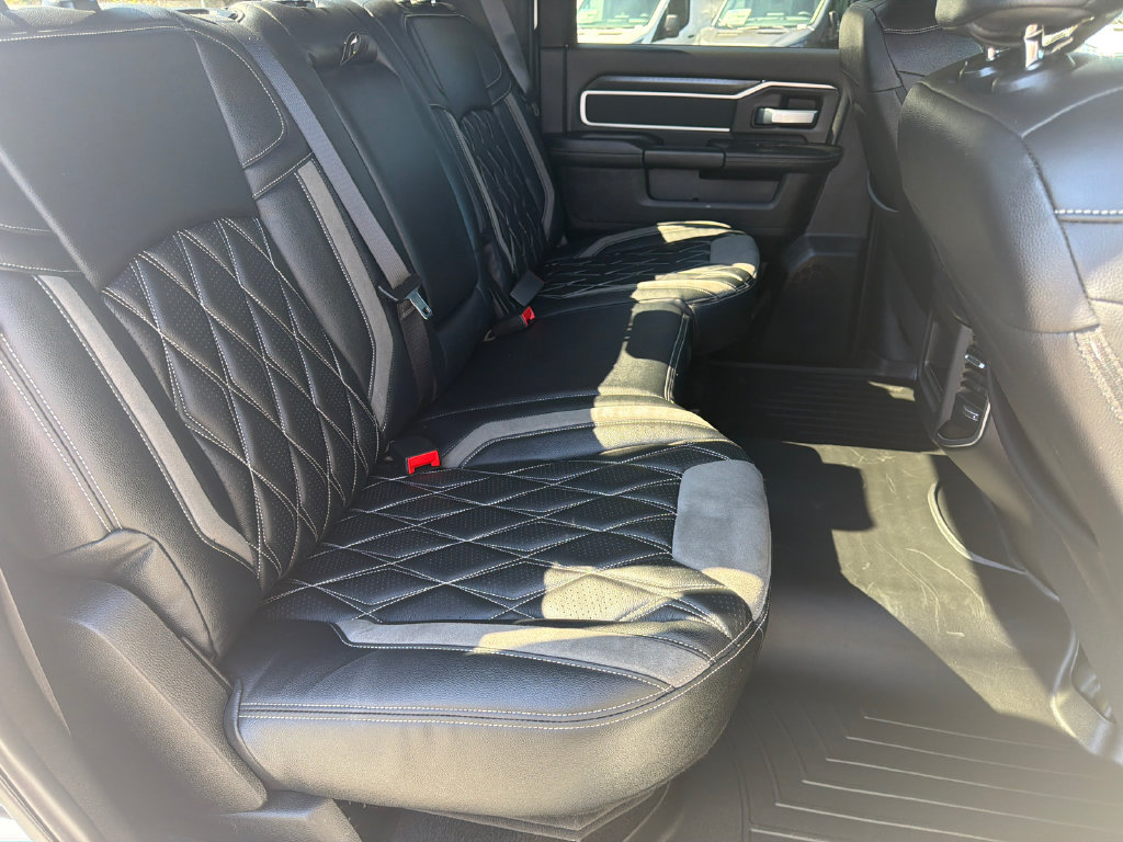 Used 2025 RAM 2500 Big Horn AWD/4WD image 15